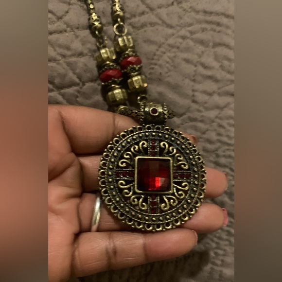 Necklace - Picture 2 of 4